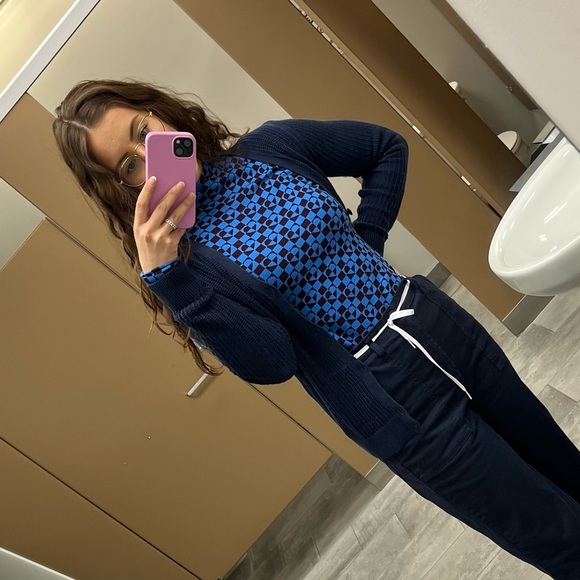 Urban Outfitters ellie sweater - Picture 2 of 5